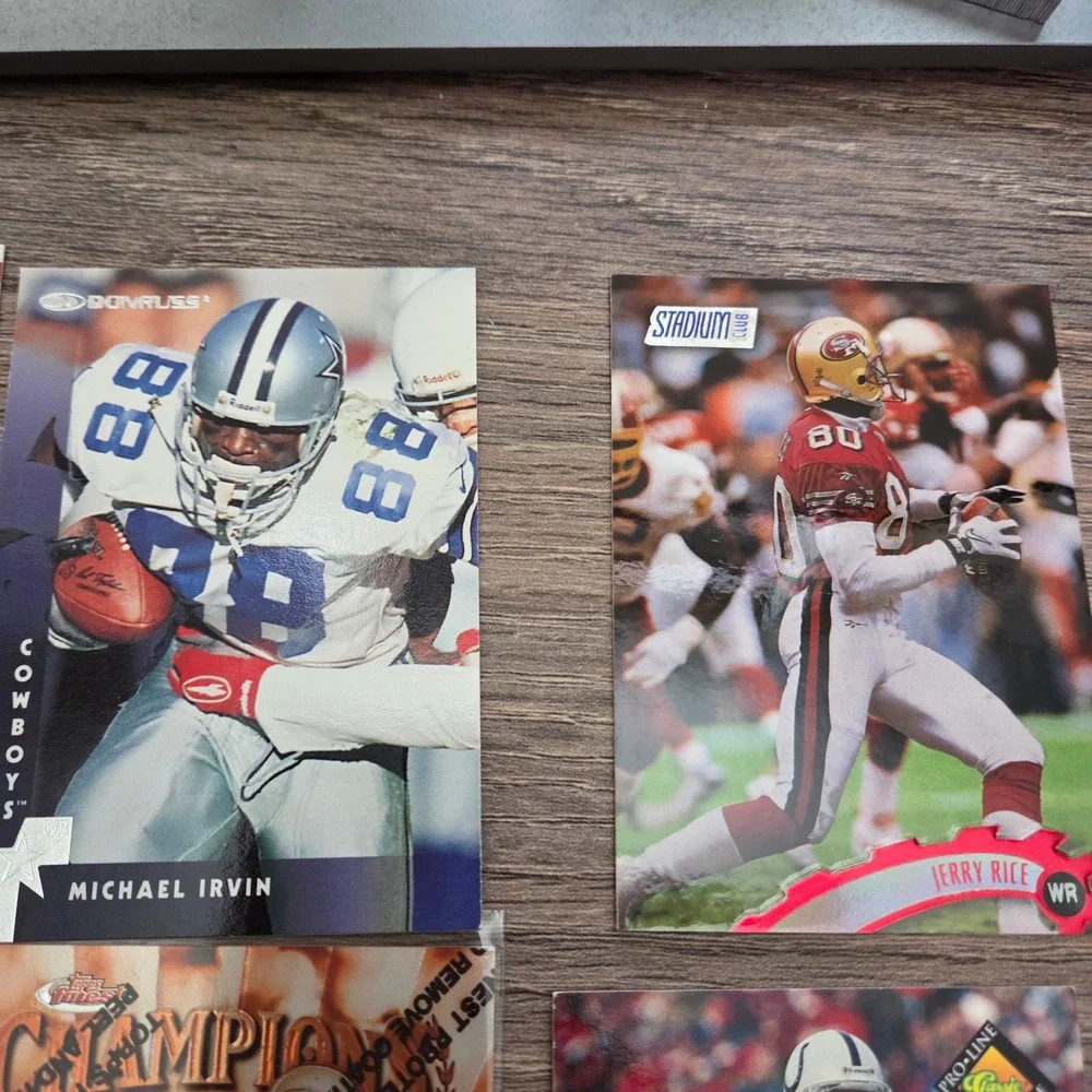 Vintage NFL Football Cards Lot #1 of 25 Montana, S.Young  D.Sanders Jerry Rice